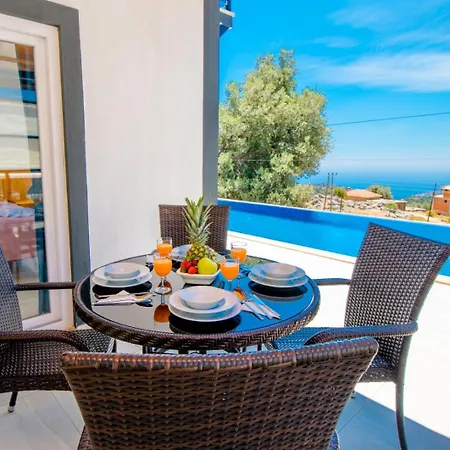 Guclu Villa Kas